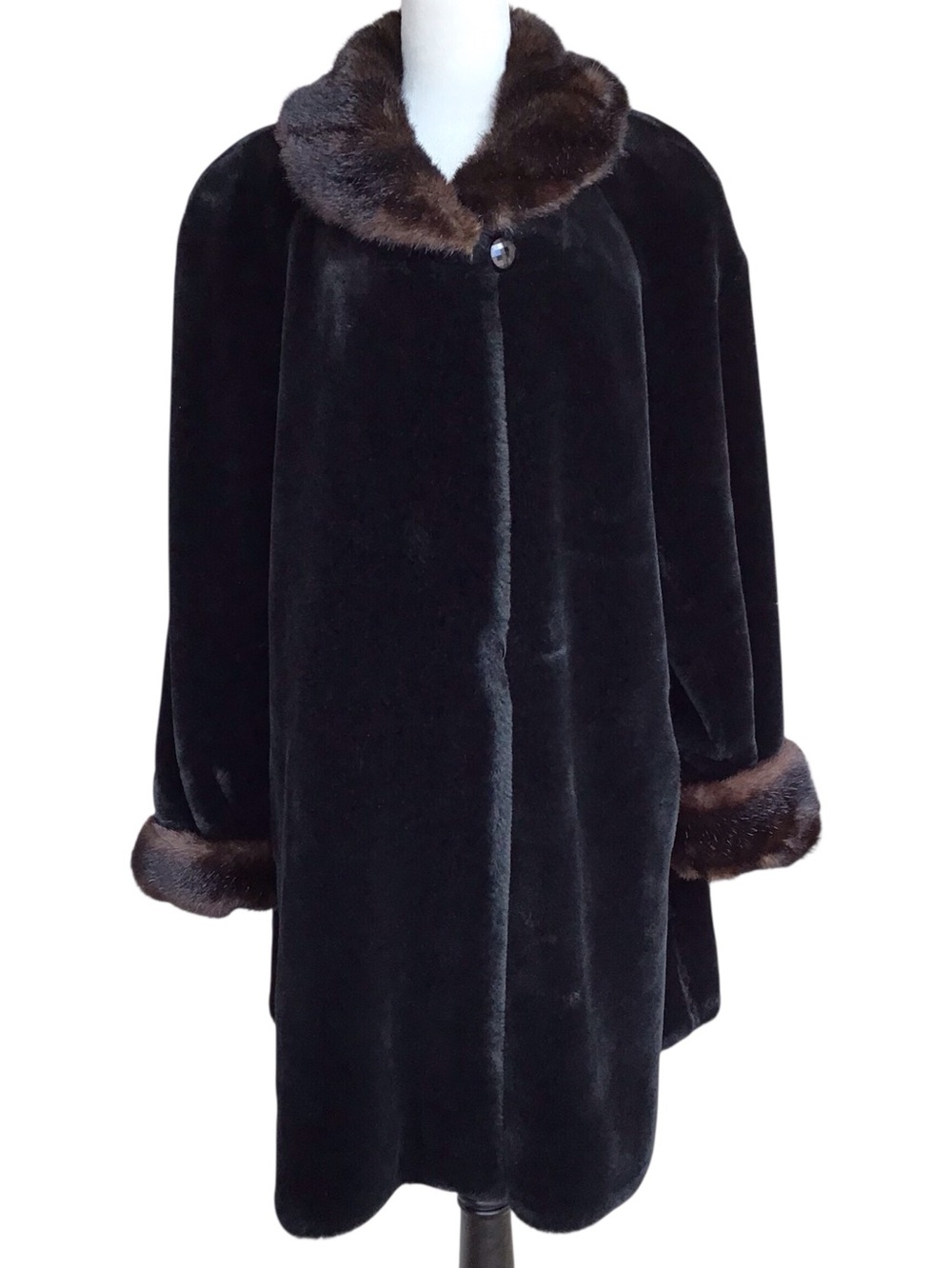 Gallery Vintage Modacrylic Plush Faux Fur Coat